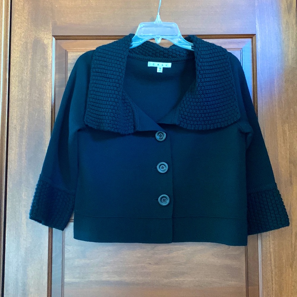 Cabi XS 3 button cardigan.  3/4 length sleeves.